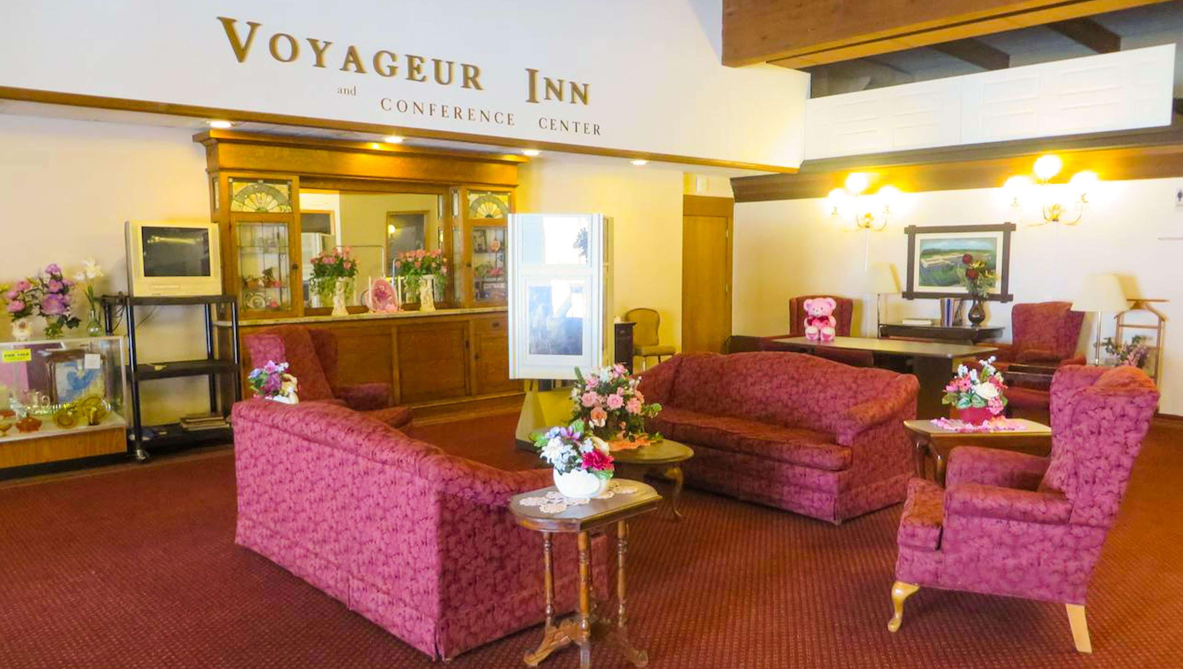 Voyageur Inn And Conference Center Reedsburg Екстериор снимка